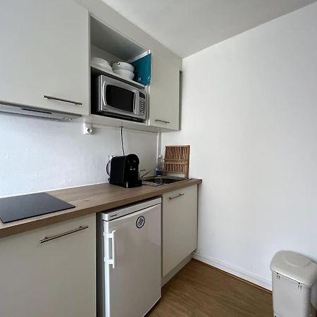 Le Studio Des Sablons-2 Pers-150M Place Du Marche Fontainebleau Exterior photo
