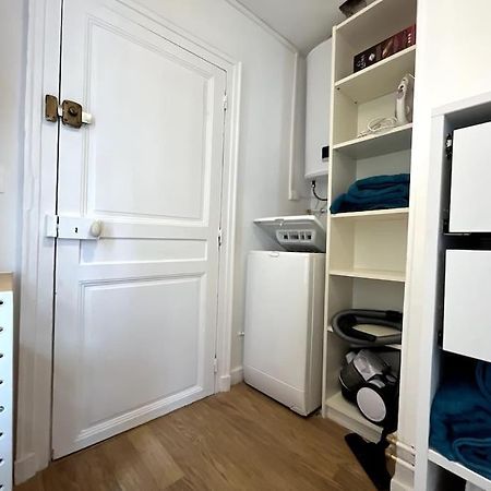 Le Studio Des Sablons-2 Pers-150M Place Du Marche Fontainebleau Exterior photo